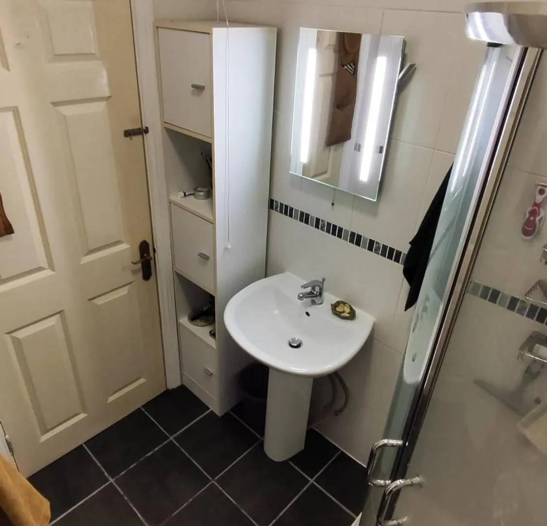 The Green Room Homestay Galway